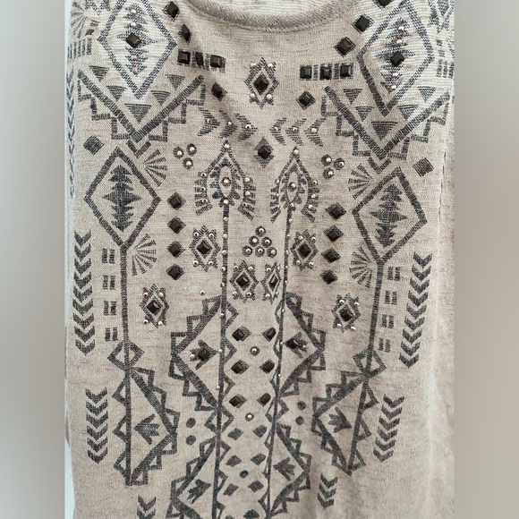 📦Embellished tank top for Bundles only* - Picture 2 of 3